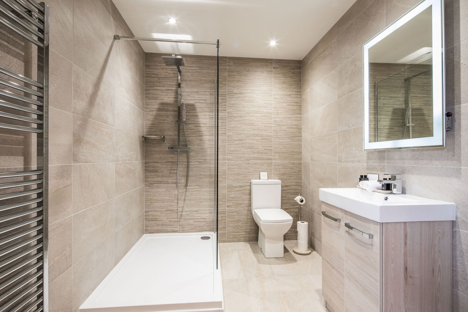 https://plombiste.ch/wp-content/uploads/2015/07/Creation-salle-de-bain3.jpg